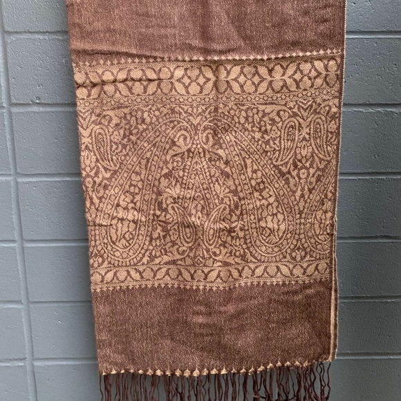 Brown Scarf With Beautiful Pattern - Picture 3 of 3